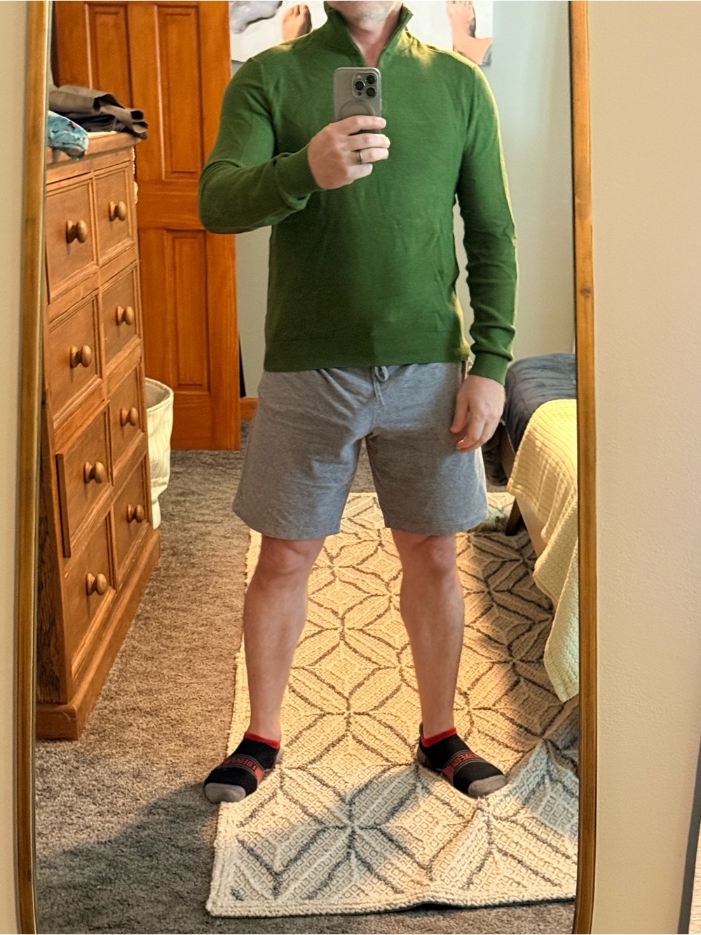 Banana Republic Men's Green 1/4 Sweater